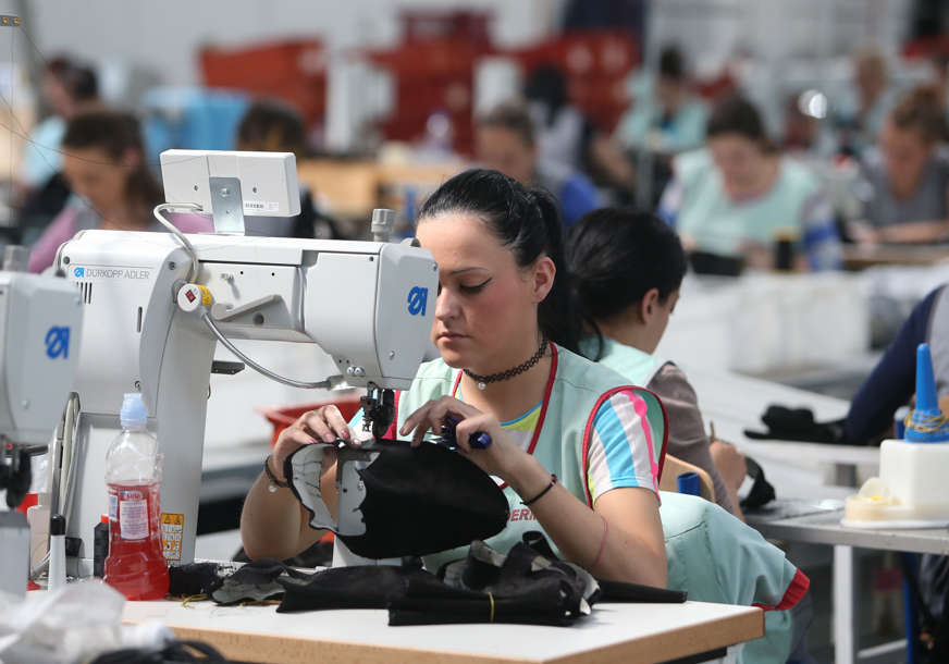 Kakva rješenja nude poslodavci: Minimalac 950 KM sa toplim obrokom i minulim radom samo je jedan od prijedloga