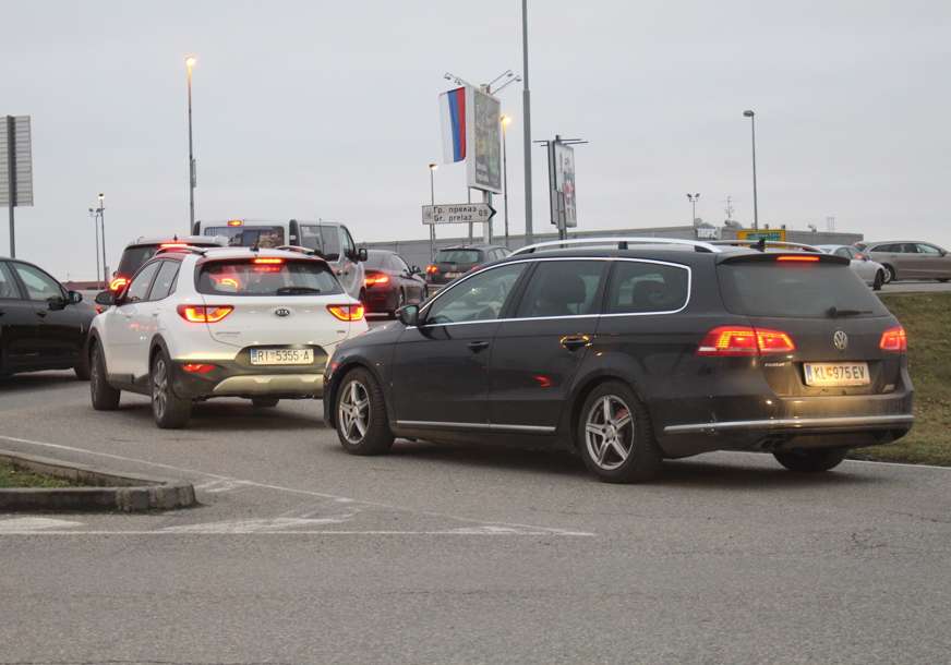 Gužve na graničnim prelazima