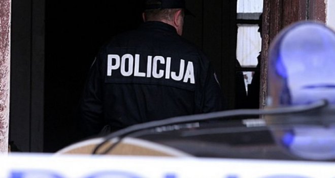 Policajac udario pješaka (18) pa pobjegao sa lica mjesta