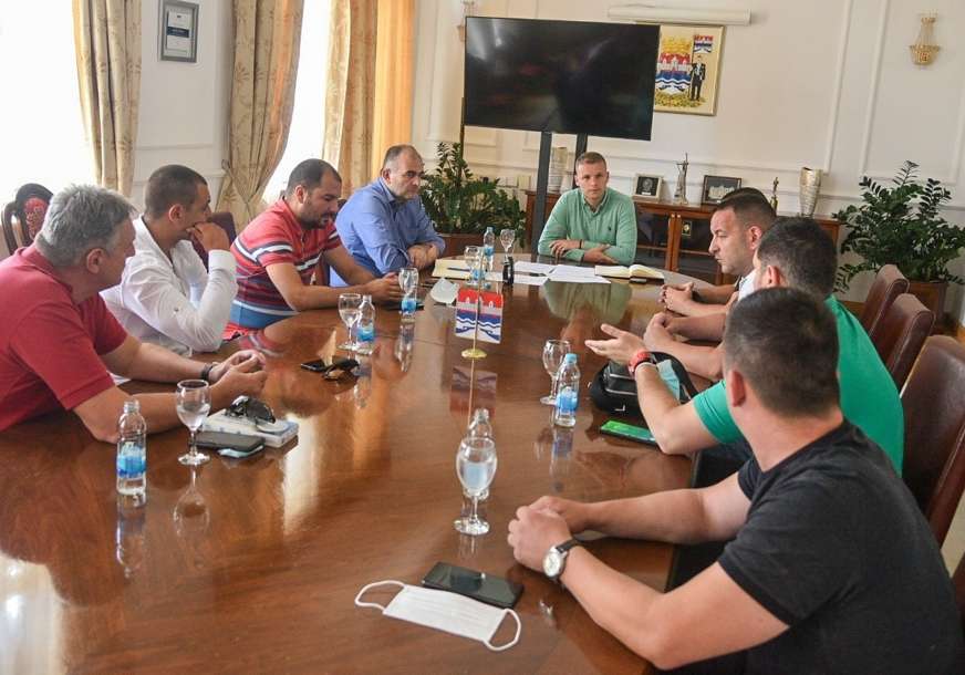 Stanivuković sa predstavnicima noćnih klubova: Traže vraćanje radnog vremena kao prije epidemije