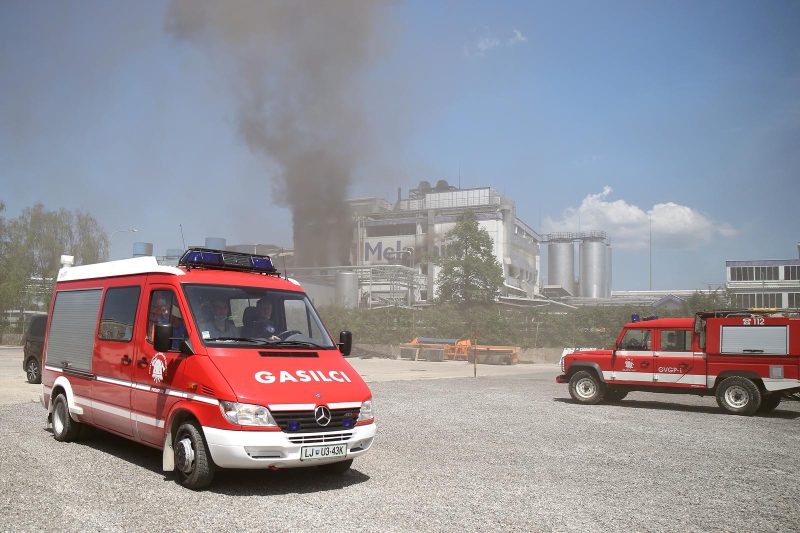  Broj poginulih u eksploziji u hemijskoj fabrici 