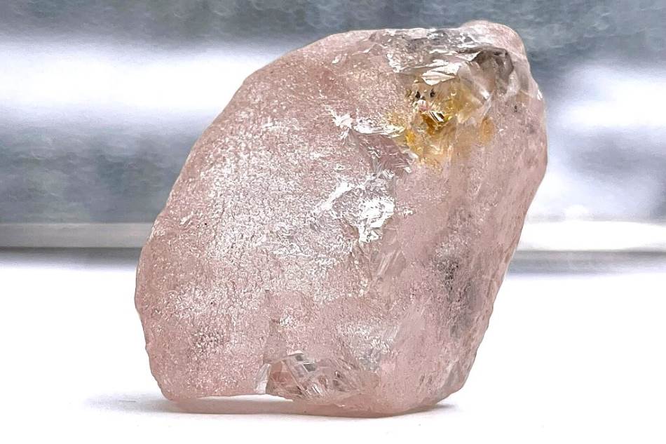 Najveći u posljednih 300 godina: Rudari u Angoli iskopali najveći ružičasti dijamant