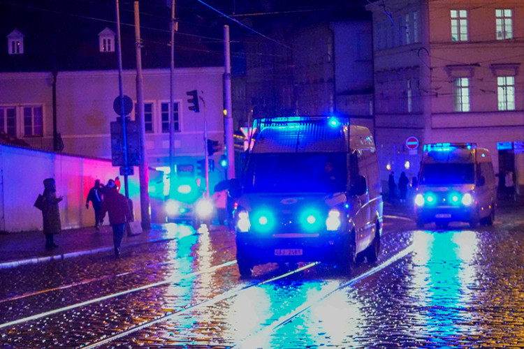 Pronađena velika količina oružja na univerzitetu u Pragu