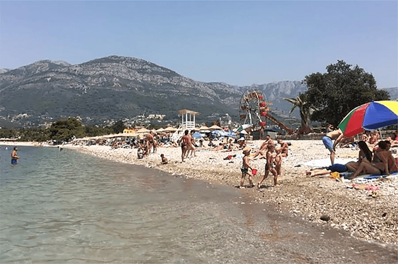 PLAŽE PUNE SAMO VIKENDOM Ugostitelji iz Crne Gore kažu da će ove sezone doživjeti KATASTROFU