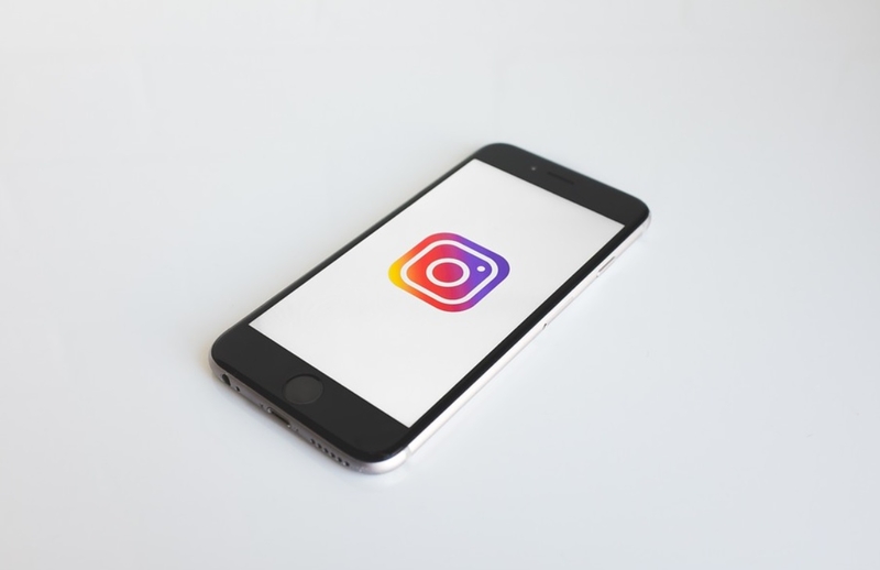 Putem Instagrama prinuđivao maloljetnice na snimanje pornografije