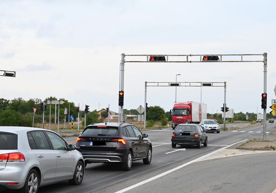 Pojačan saobraćaj u gradovima i na frekventnim putnim pravcima