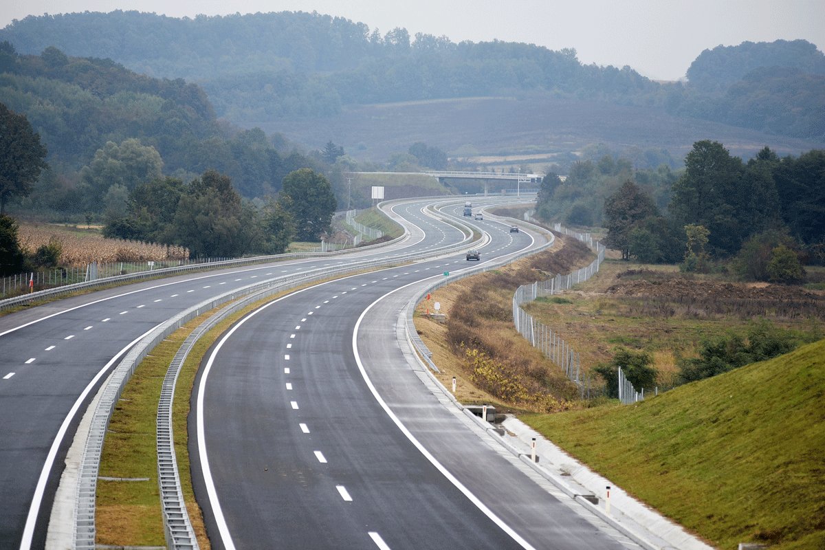 Stotine miliona KM od putarina i dalje skupljaju prašinu