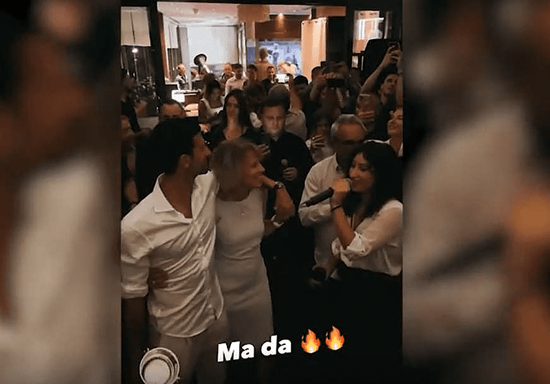 Majka Dijana na ivici suza grlila Novaka i pjevala 