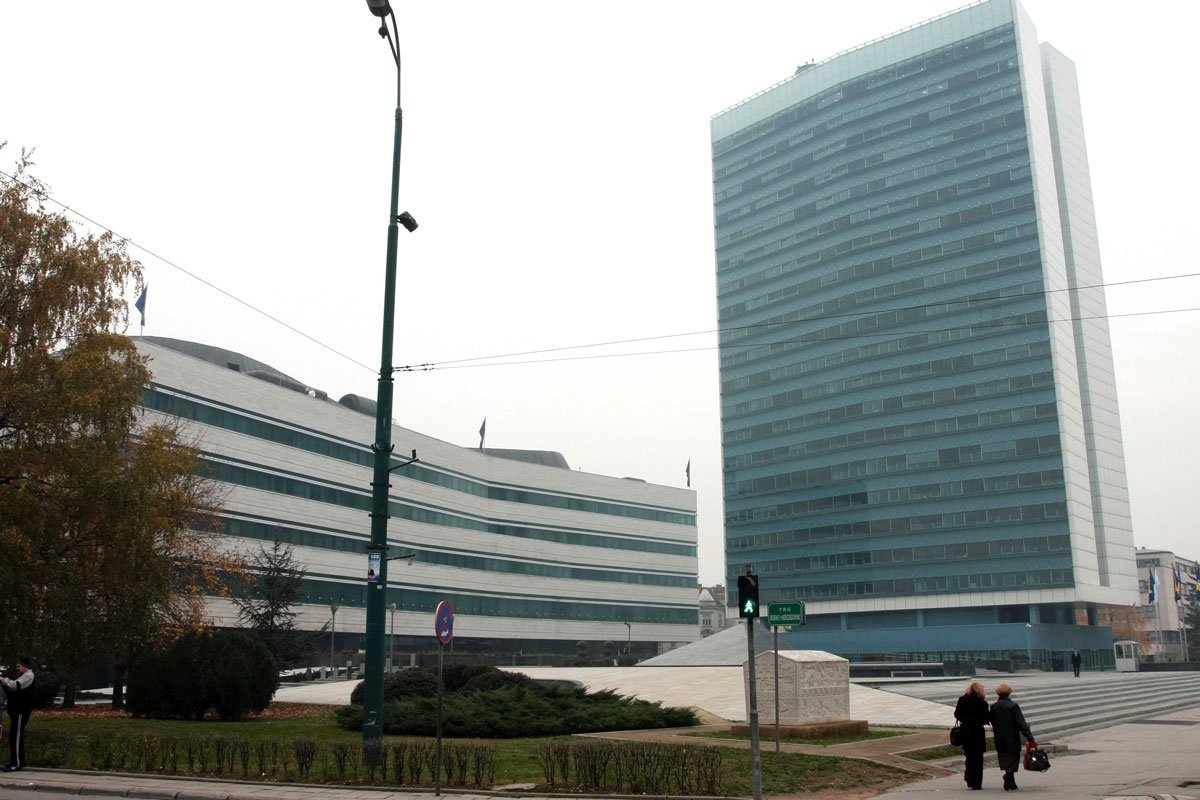 Prihodi nikad veći, a BiH ekonomski 