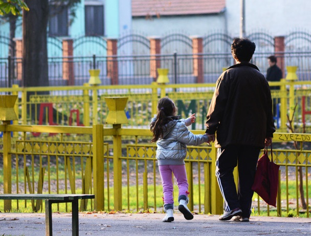 IZ OVIH GRADOVA ODLAZI NAJVIŠE GRAĐANA Iz BiH se za deset godina ISELILO 600.000 LJUDI
