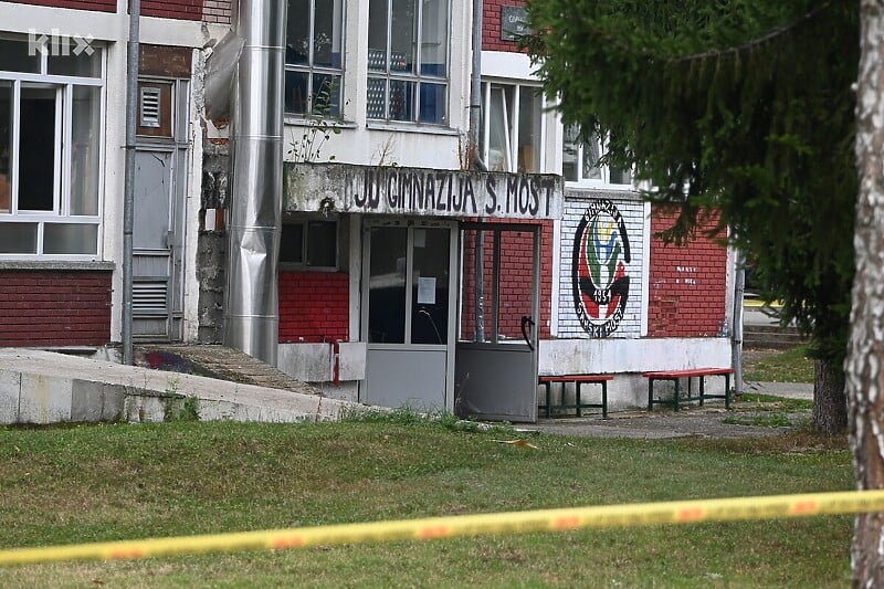 Oglasili se nadležni: Policija potvrdila da je bilo učenika u školi u trenutku ubistva tri osobe