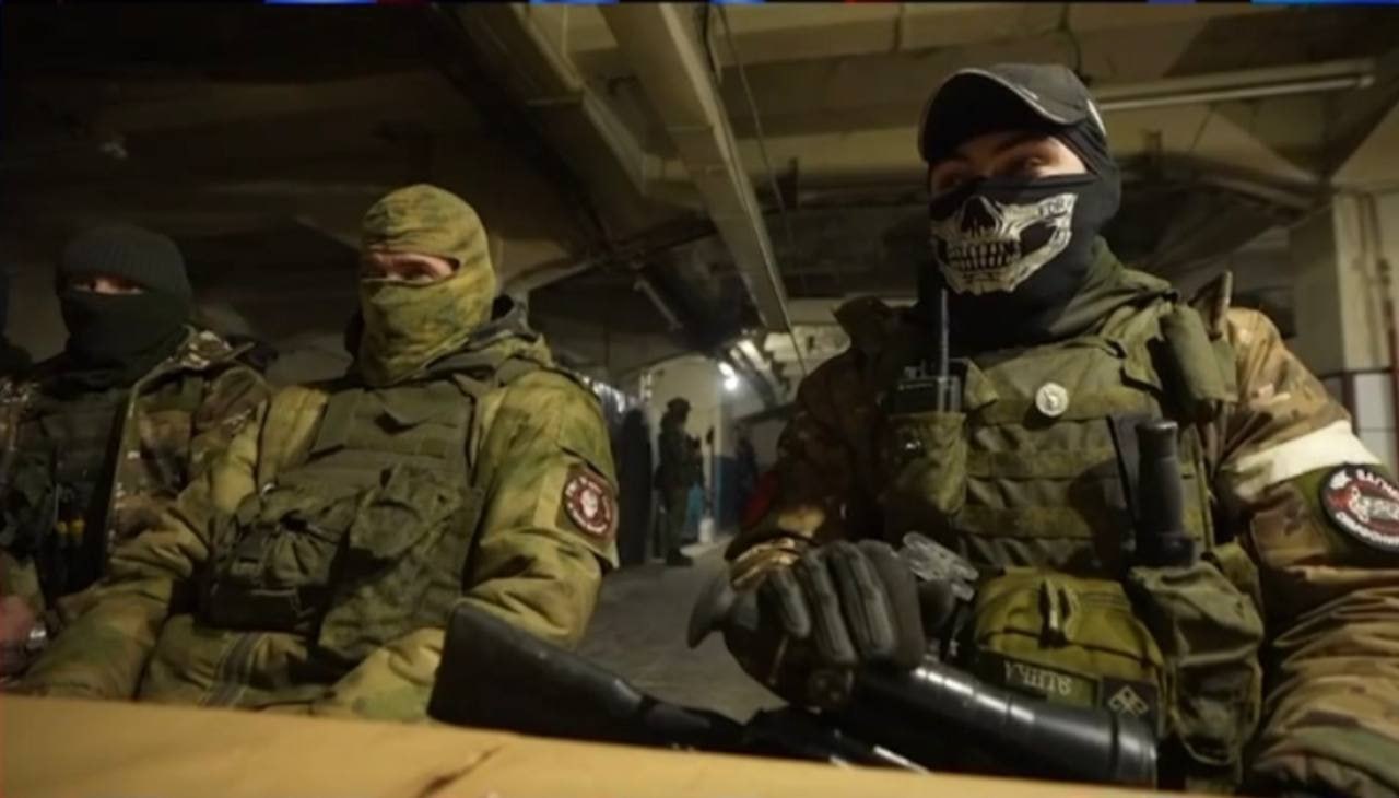 NAJNOVIJA VIJEST /VIDEO/ Hiljadama ukrajinskih vojnika u Bahmutu prijeti okruženje , Wagner 