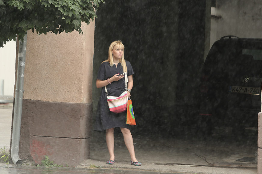 Narednih dana nešto svježije i nestabilno: Najviše padavina biće sutra i u nedjelju, temperatura do 30 stepeni