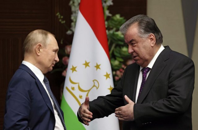 Predsjednik Tadžikistana  Putinu: 