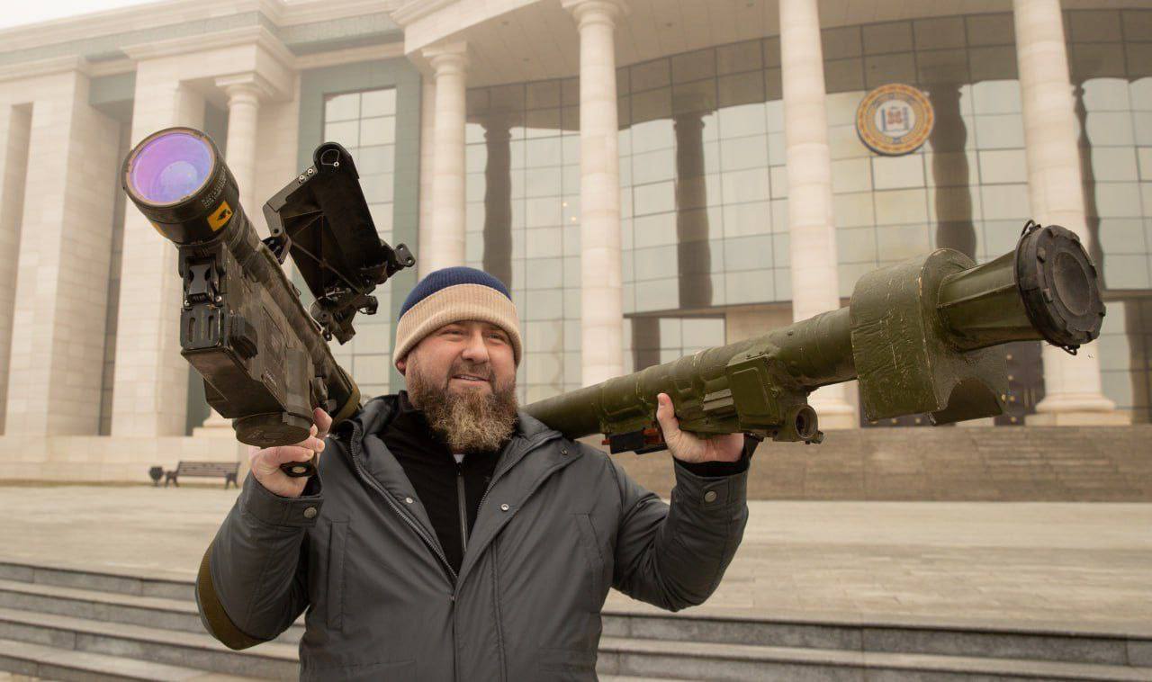 Videosnimci ukrajinskih vojnika koji skrnave Kuran nisu autentični (ISPRAVLJENO)