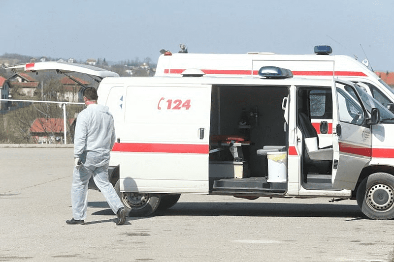 NIJE MU BILO SPASA Dječak (12) poginuo kada se prevrnuo traktor koji je vozio