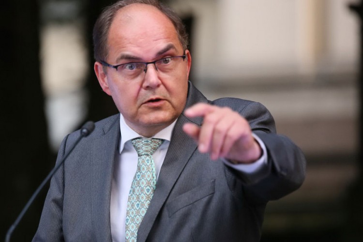 Šmit pohvalio Centralnu banku BiH