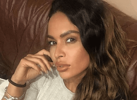 SAMA I PRELIJEPA Manekenka je bila u burnoj vezi sa teniserom, pa nakon raskida zavoljela fudbalera