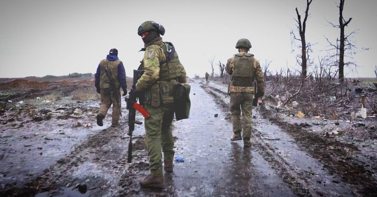 UŽIVO /VIDEO/Prvi snimak srpskih dobrovoljaca u Donbasu; Zarobljeni; Blumberg: Putin će dobiti rat u Ukrajini ako..;Isporuka sistema 