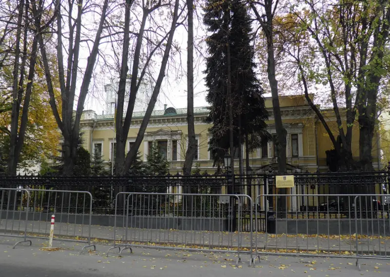 Ruski diplomata: Zgrada ukrajinske ambasade u Moskvi ostaće nepovrediva