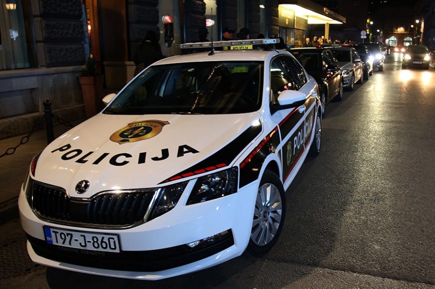 AKCIJA U SARAJEVU Policija upala u kafić, vlasnica i konobar rasturali marihuanu