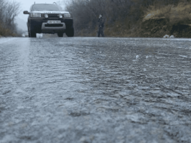 Oprez zbog poledice