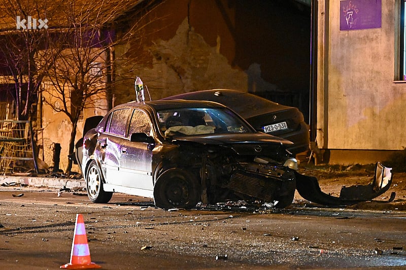 Teška saobraćajka u Sarajevu: Na KCUS hitno prebačena jedna osoba