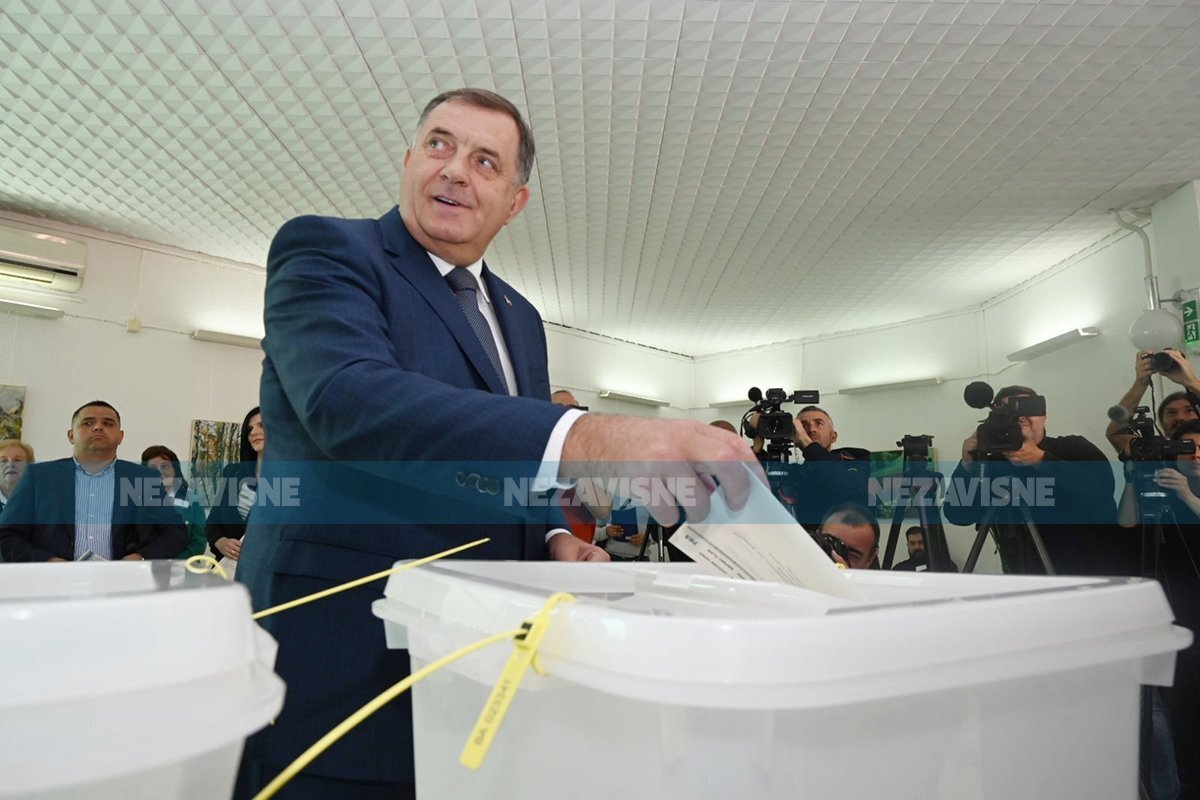 Milorad Dodik glasao u Laktašima