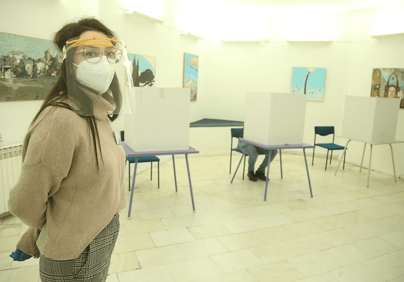 GLASALO VIŠE OD 38 ODSTO BIRAČA Veća izlaznost u Srpskoj nego u FBiH do 16 časova