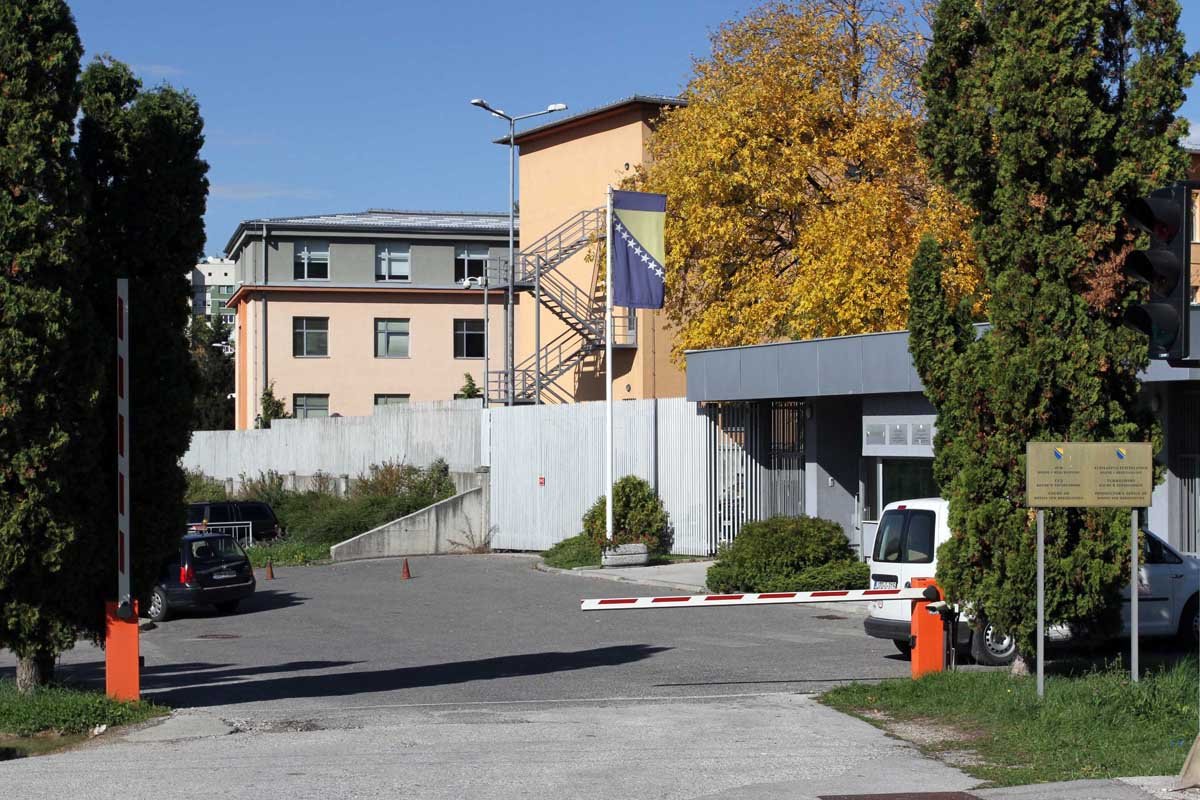Za 350 evra krijumčarili deset migranata iz Srbije u BiH