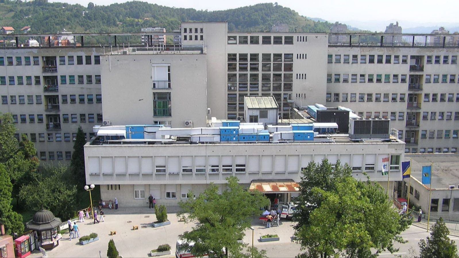 Policajac operiran nakon pucnjave u Teočaku, napadač na respiratoru