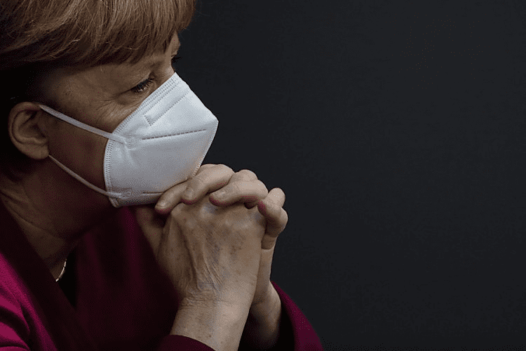 Angela Merkel ponovo upozorila