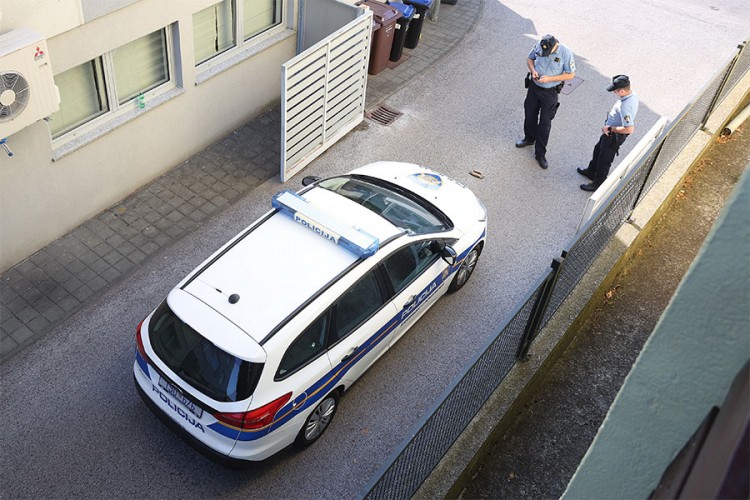 Otac osumnjičen za ubistvo troje djece stabilno, prijeti mu 50 godina zatvora