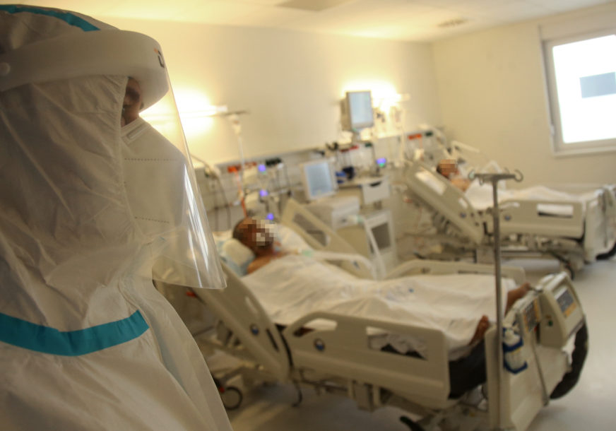 Korona virus ne bira: U Srpskoj za 15 dana ugašena tri mlada života