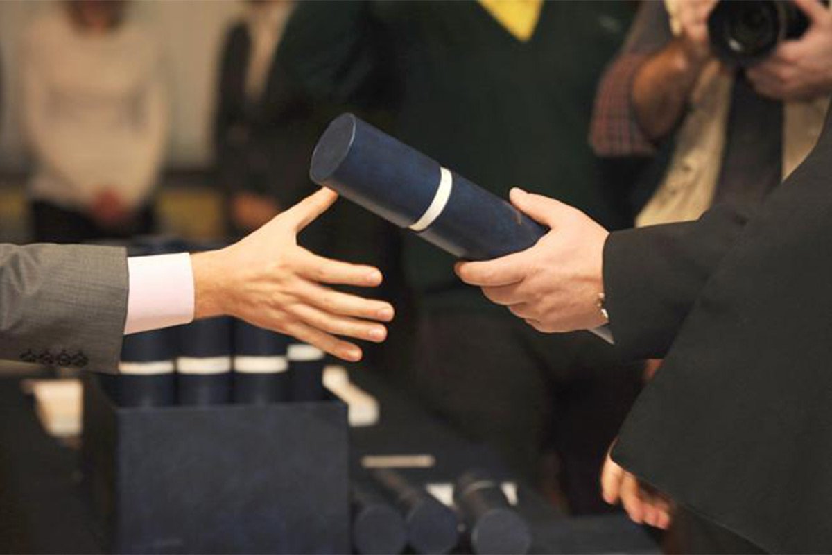 Optuženi da su za više od 200 osoba izdali lažne diplome