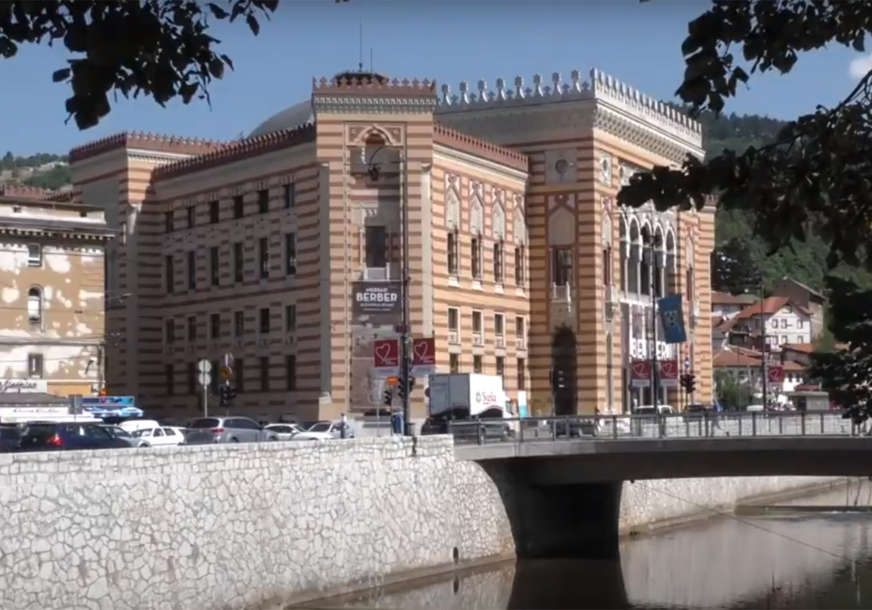 KORONA POMRSILA KONCE: Sarajevo bez dočeka Nove godine