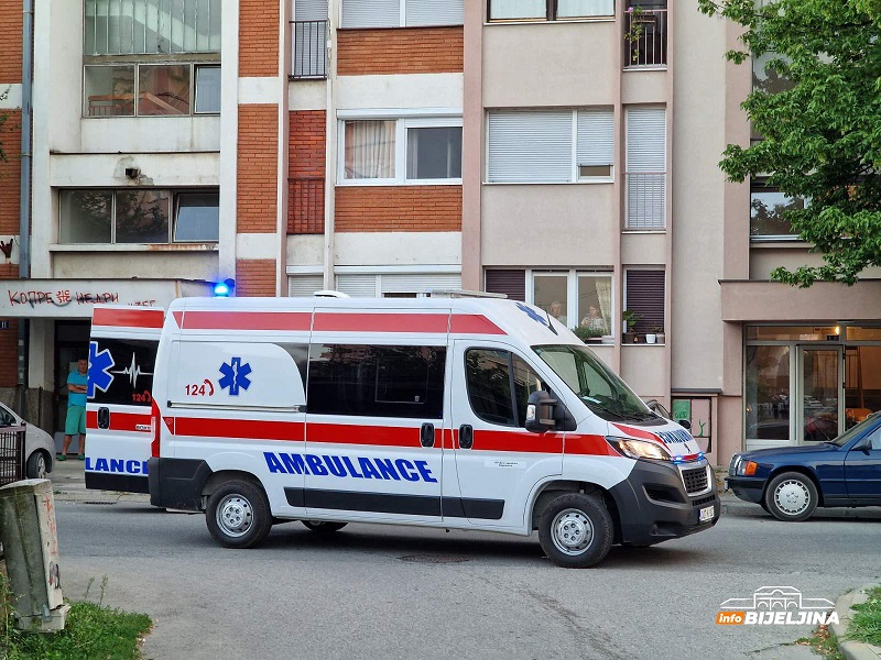 Još jedna tragedija u BiH: Ženu izbo nožem, pa skočio sa balkona
