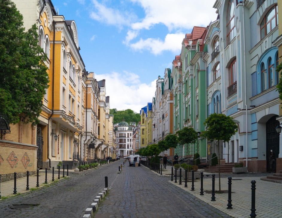 Naložena masovna evakuacija iz Ukrajine