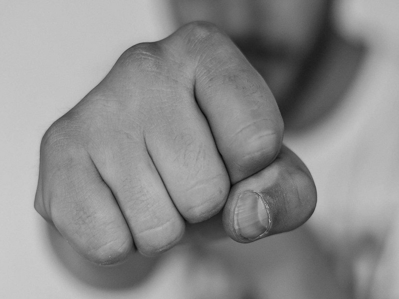 Brutalna tuča u Prijedoru: Maloljetnika napalo pet nasilnika