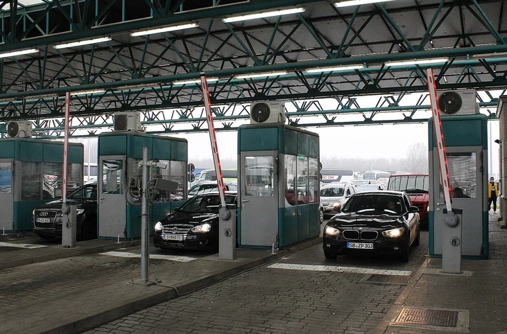 Vozači, budite strpljivi! Pojačan saobraćaj na prelazima Izačić, Velika Kladuša, Gradina i Gradiška