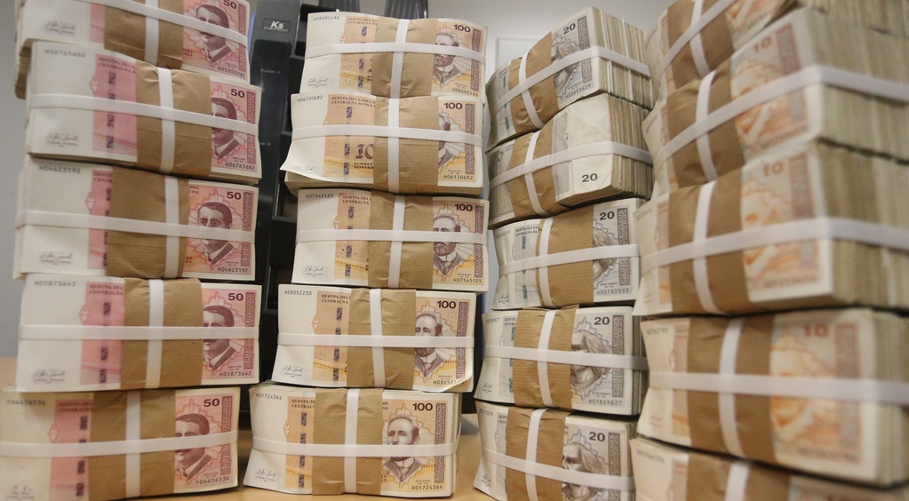 UIO prinudno naplatila 215 miliona KM poreza