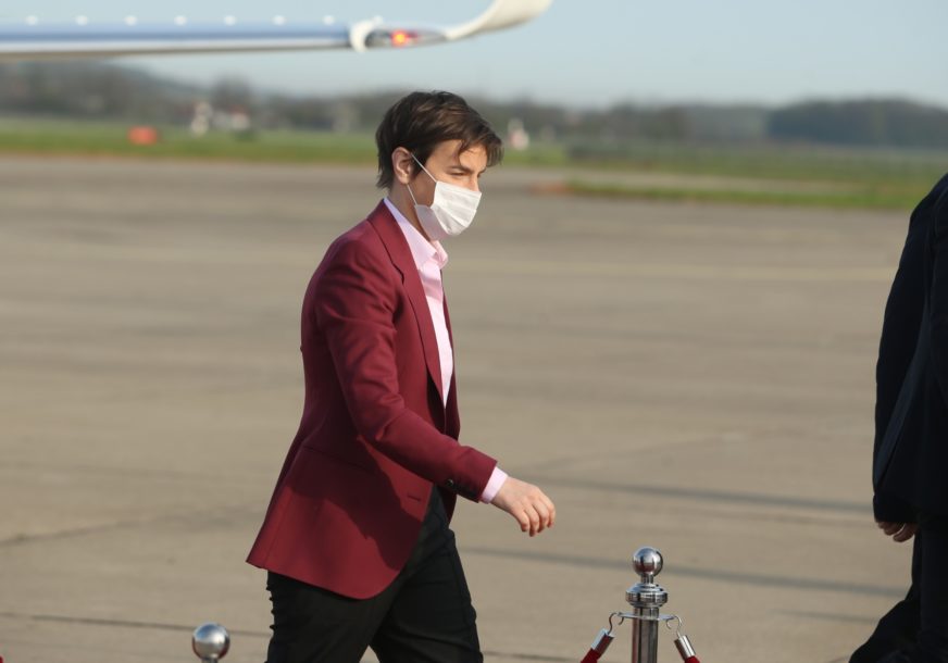 Brnabićeva stigla u Banjaluku: Predsjednica Vlade Srbije na svečanoj akademiji povodom Dana Republike Srpske