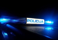 Više povrijeđenih na putu Brčko - Bijeljina: Učestvovala četiri vozila, saobraćaj obustavljen