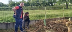 Dječaku koji je ostao bez roditelja neophodna pomoć