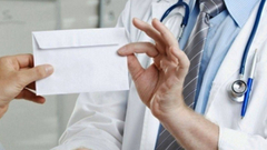 JE LI "ČAST" KORUPCIJA?! Doktori i sestre u porodilištima se u prosjeku "časte" sa skoro 150 KM