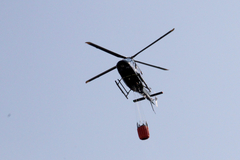 Vojni helikopter gasi vatru na planini kod Nikšića
