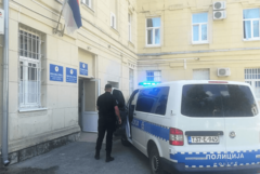 Sumnja se da je ispao iz vozila: Uz magistralni put pronađen povrijeđen migrant