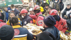 NOVI POTRES Više od 23.200 mrtvih u Turskoj i Siriji! Srpski spasioci izvukli djevojku nakon 108 sati u ruševinama