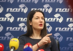 "GENERAL CIGARETA I NAFTE" Trivićeva poručila Dodiku da je nadmašio sve svoje muzičke nastupe, a evo i zašto