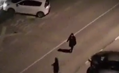 Ljubavna drama u Sarajevu: Tukla partnera, zaboravila na automobil (VIDEO)